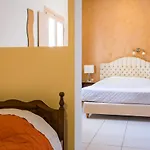 Rena Hotel 2*
