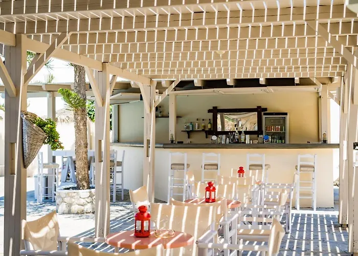 Rena Hotel Perissa (Santorini)